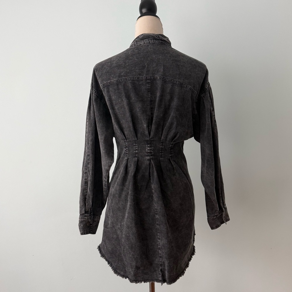 🖤 HYFVE Acid Wash Cotton Shirt Dress Pleated Waist Snap Front Medium🖤 - Picture 3 of 15